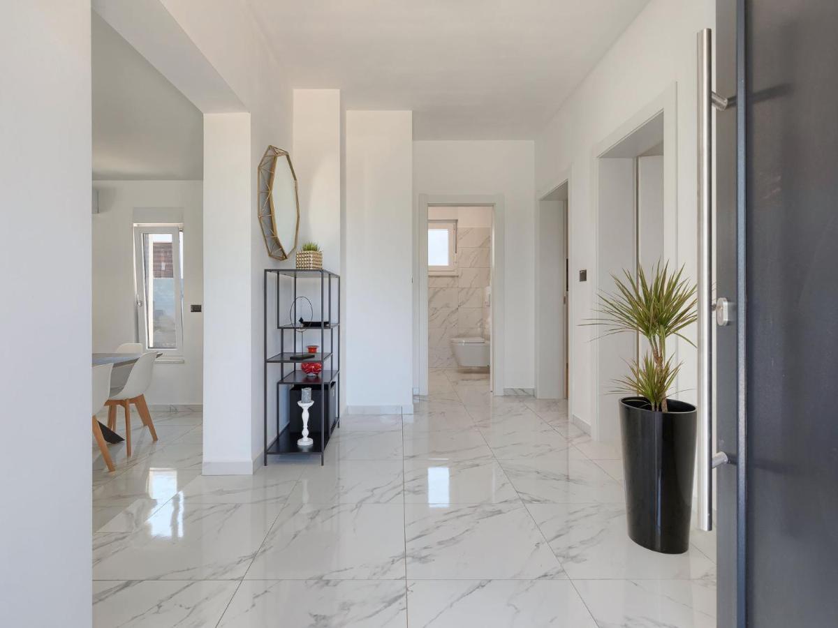 Villa Vine By Interhome Marčana エクステリア 写真
