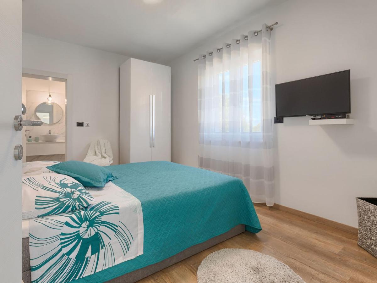 Villa Vine By Interhome Marčana エクステリア 写真